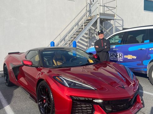 Used 2025 Chevrolet Corvette Z06 w/ Battery Protection Package image 8