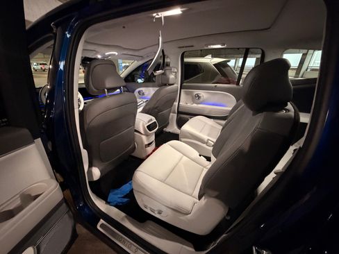 Used 2026 Hyundai Ioniq 9 Calligraphy image 16