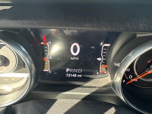 Used 2019 Jeep Wrangler Unlimited Sahara image 26