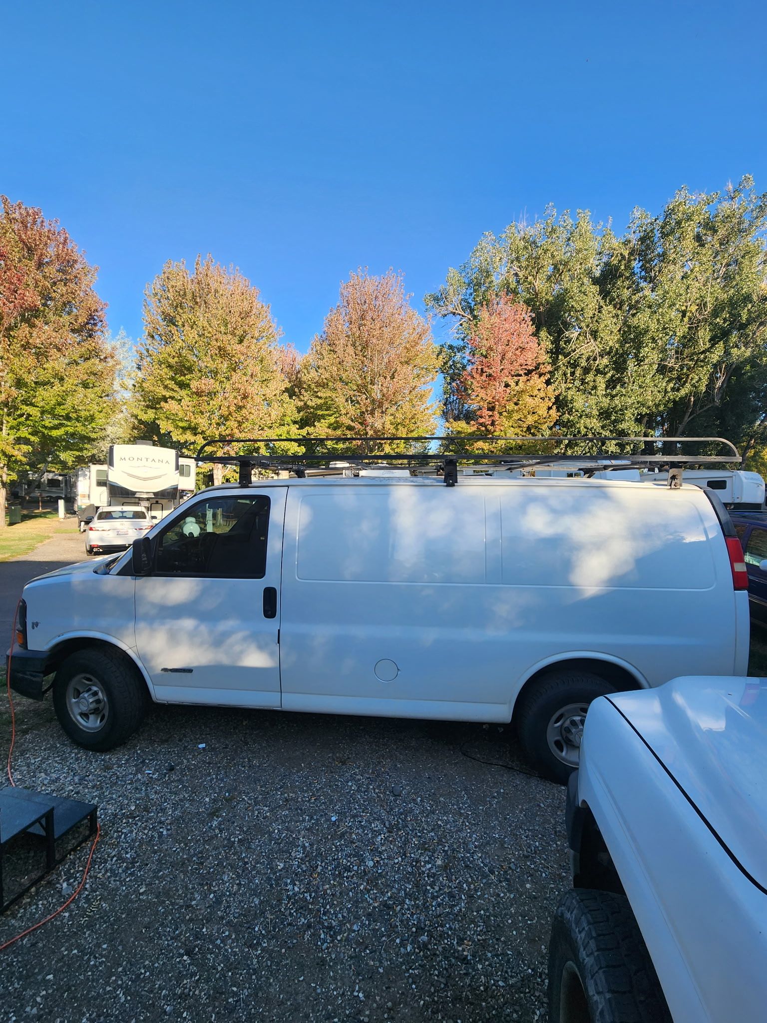 Used 2005 Chevrolet Express 2500 RWD image 2