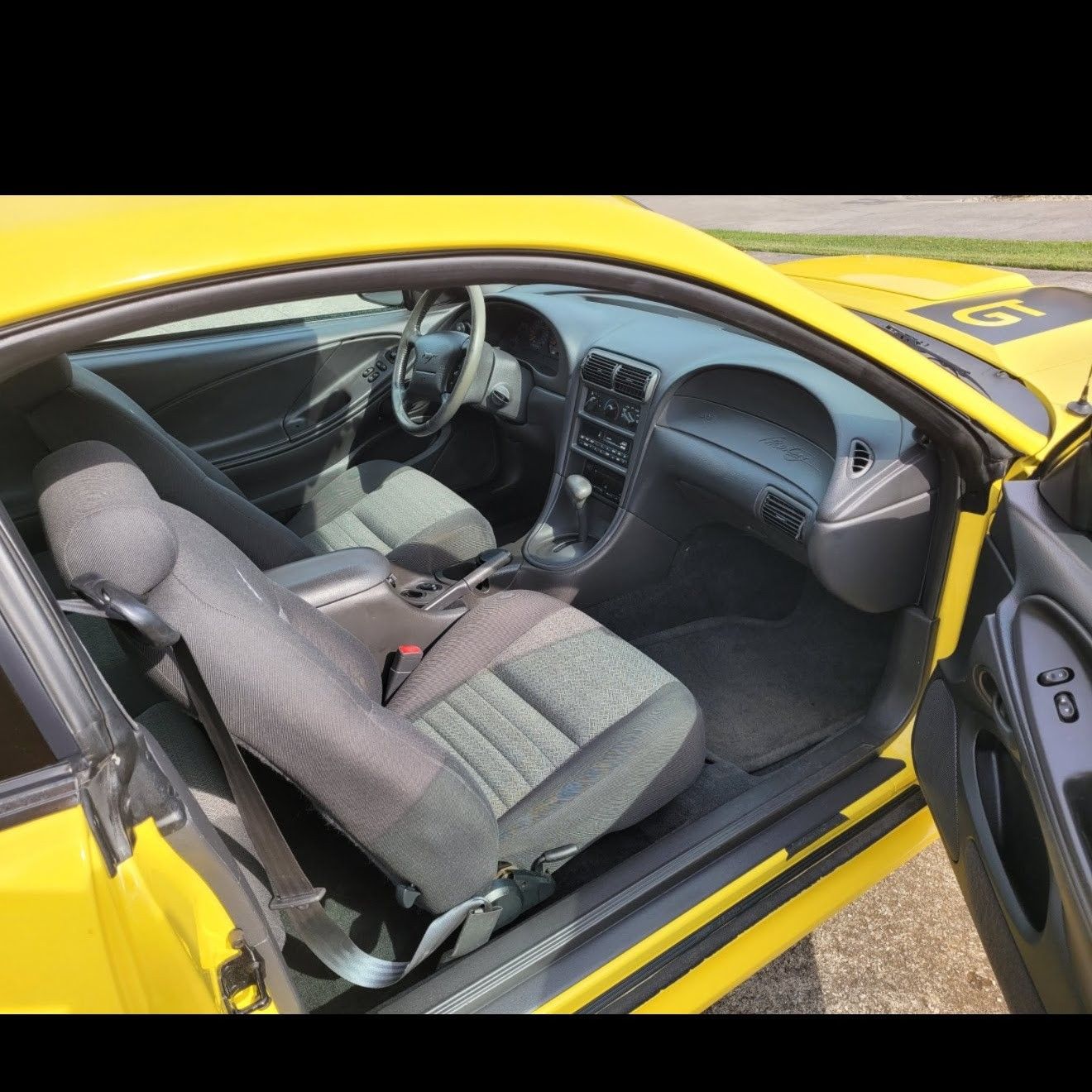 Used 2000 Ford Mustang GT RWD image 19