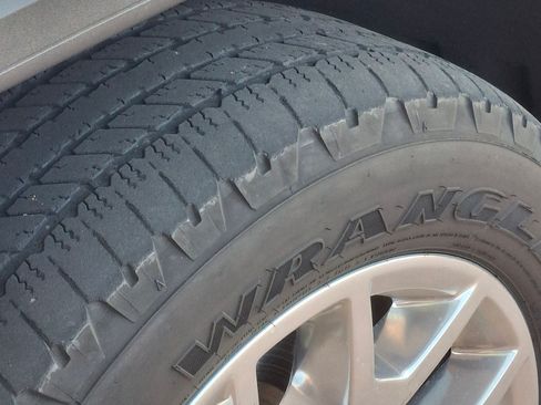 Used 2016 GMC Sierra 1500 SLT w/ SLT Premium Package image 11