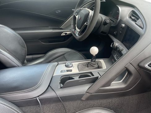 Used 2019 Chevrolet Corvette Z06 RWD image 10