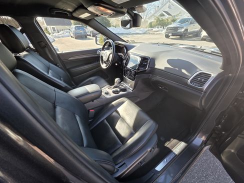 Used 2019 Jeep Grand Cherokee Limited image 15