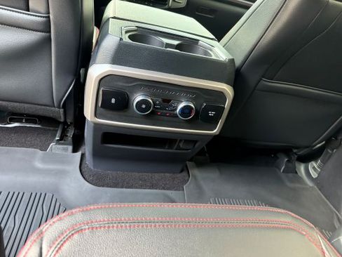 Used 2022 Ford Expedition Max Limited image 14