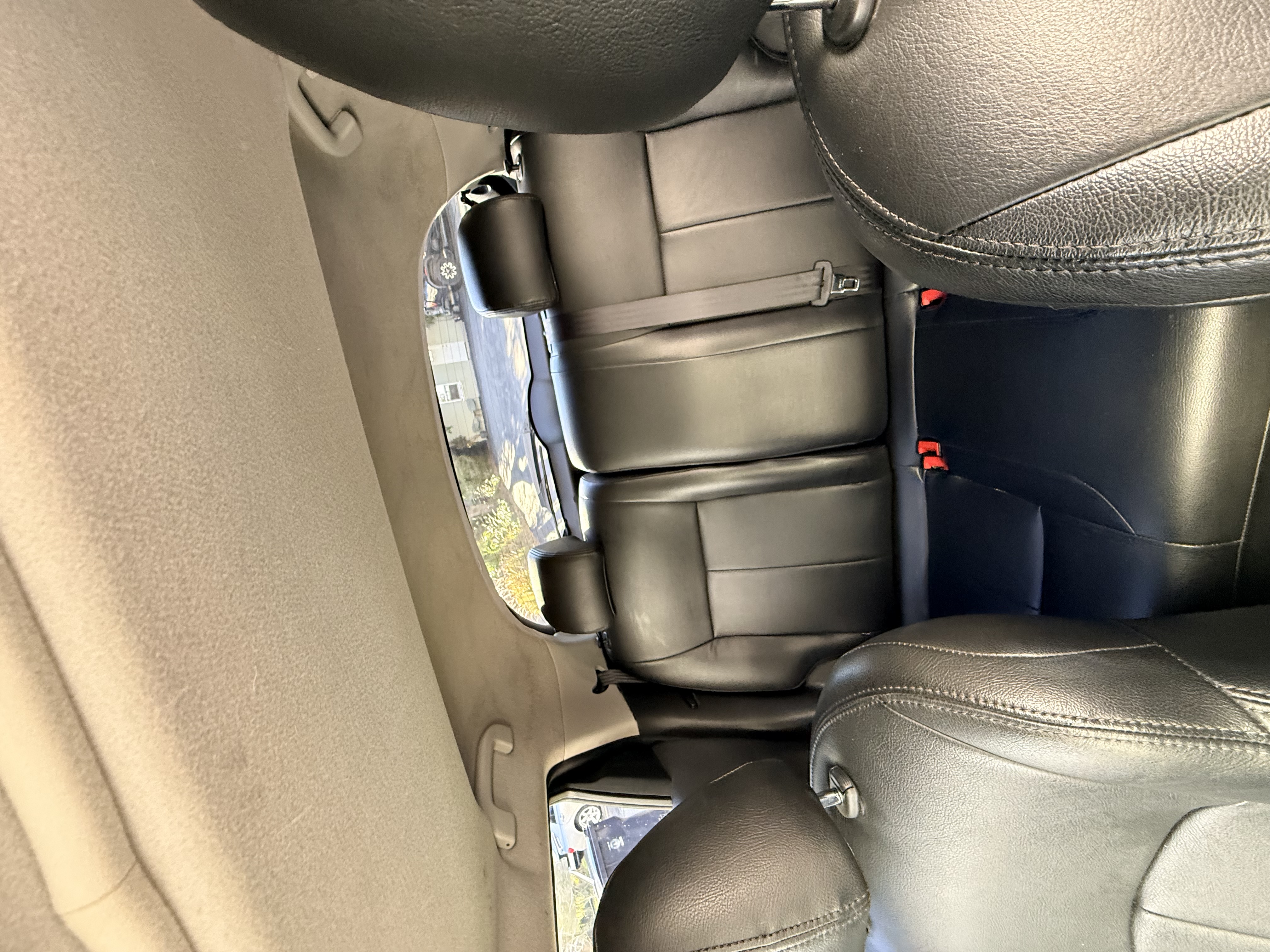 Used 2013 Nissan Juke SV FWD image 15