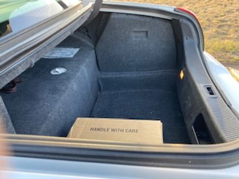 Used 2011 Lincoln Town Car Signature Limited image 13