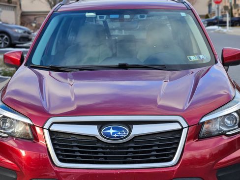 Used 2019 Subaru Forester Premium image 2