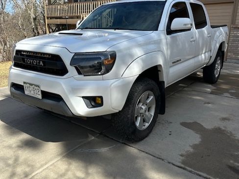 Used 2013 Toyota Tacoma PreRunner w/ TRD Sport Pkg image 2