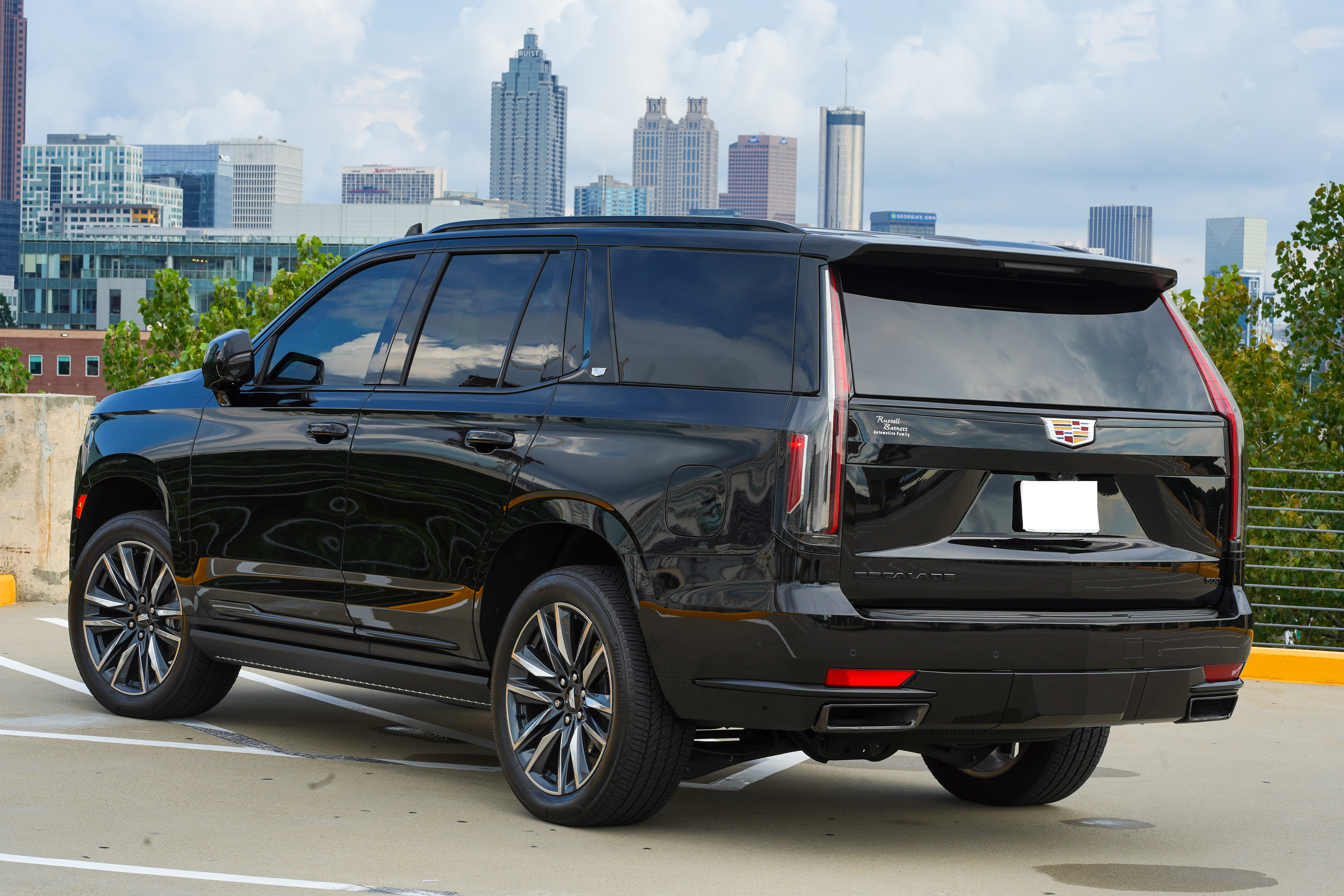 Used 2022 Cadillac Escalade Sport Platinum w/ Heavy-Duty Trailer Package AWD/4WD image 8