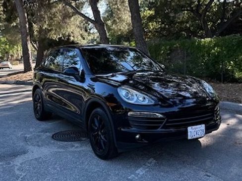 Used 2014 Porsche Cayenne image 10