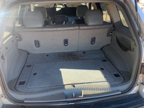 Used 2006 Jeep Grand Cherokee Overland image 2