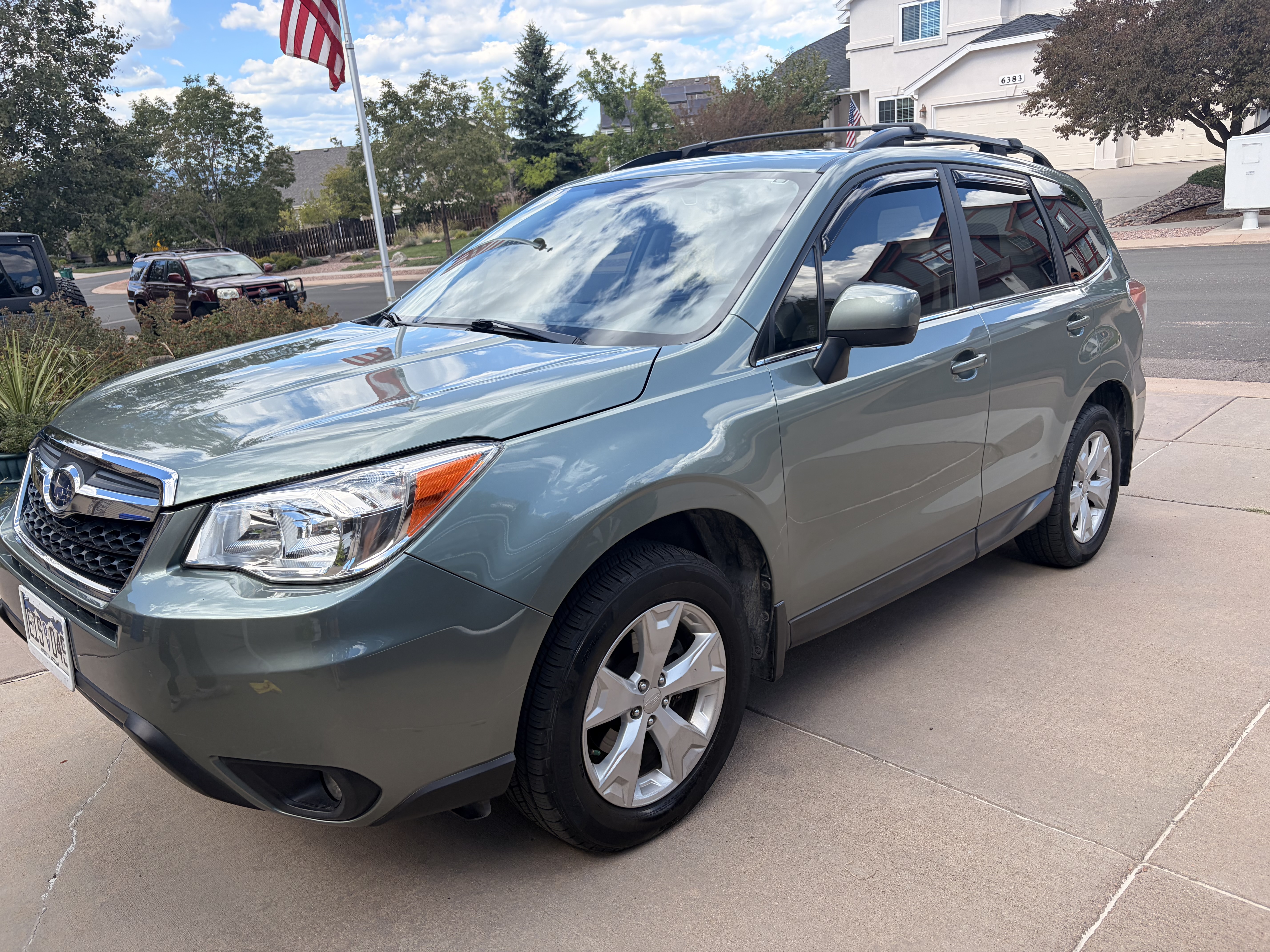 Used 2016 Subaru Forester 2.5i Limited AWD/4WD image 1