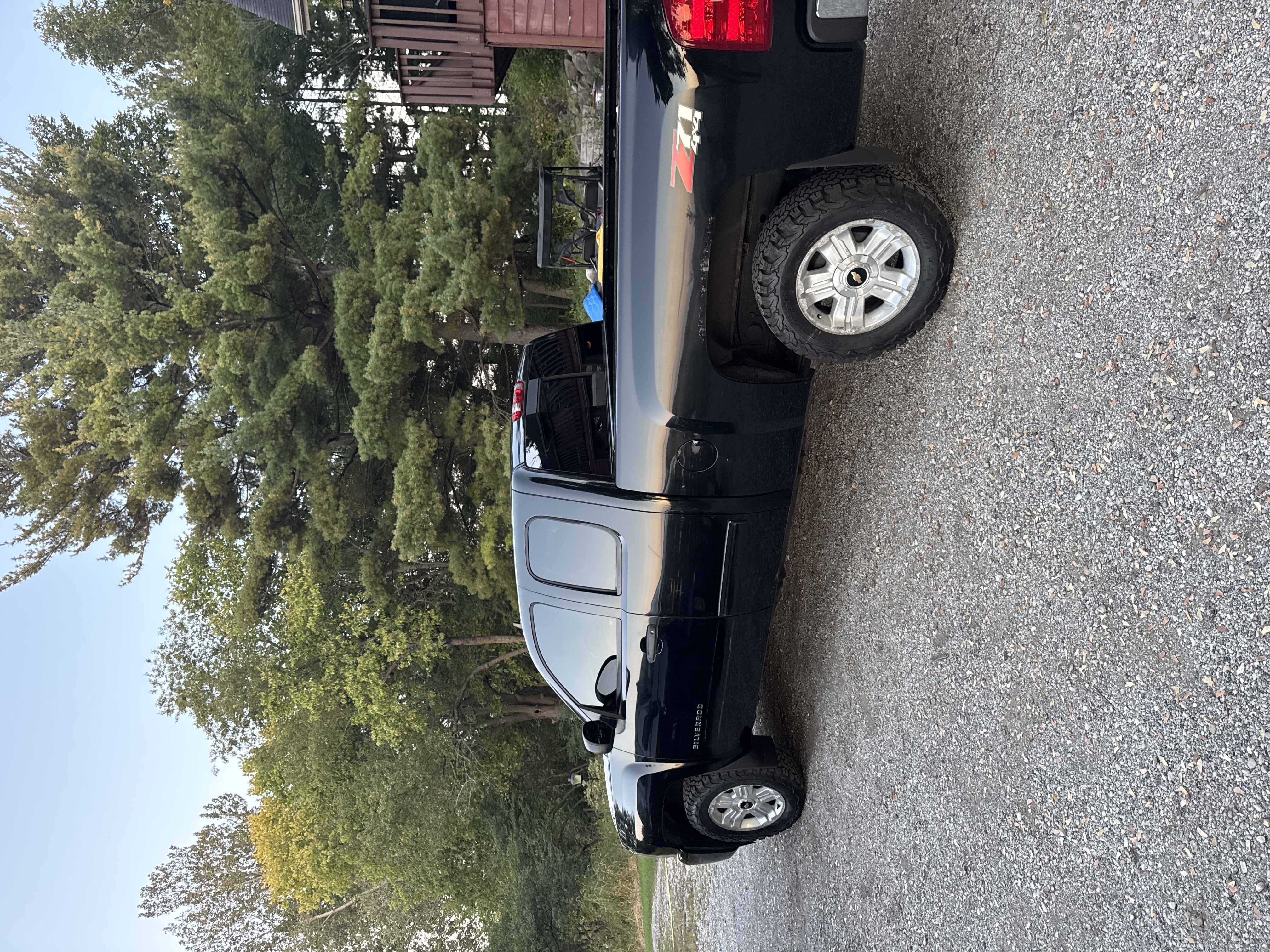 Used 2011 Chevrolet Silverado 1500 LT w/ All-Star Edition AWD/4WD image 2