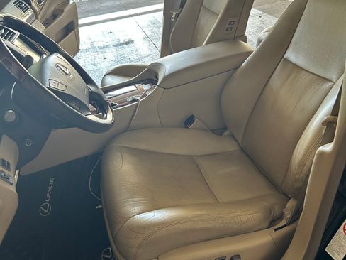 Used 2007 Lexus LS 460 image 10