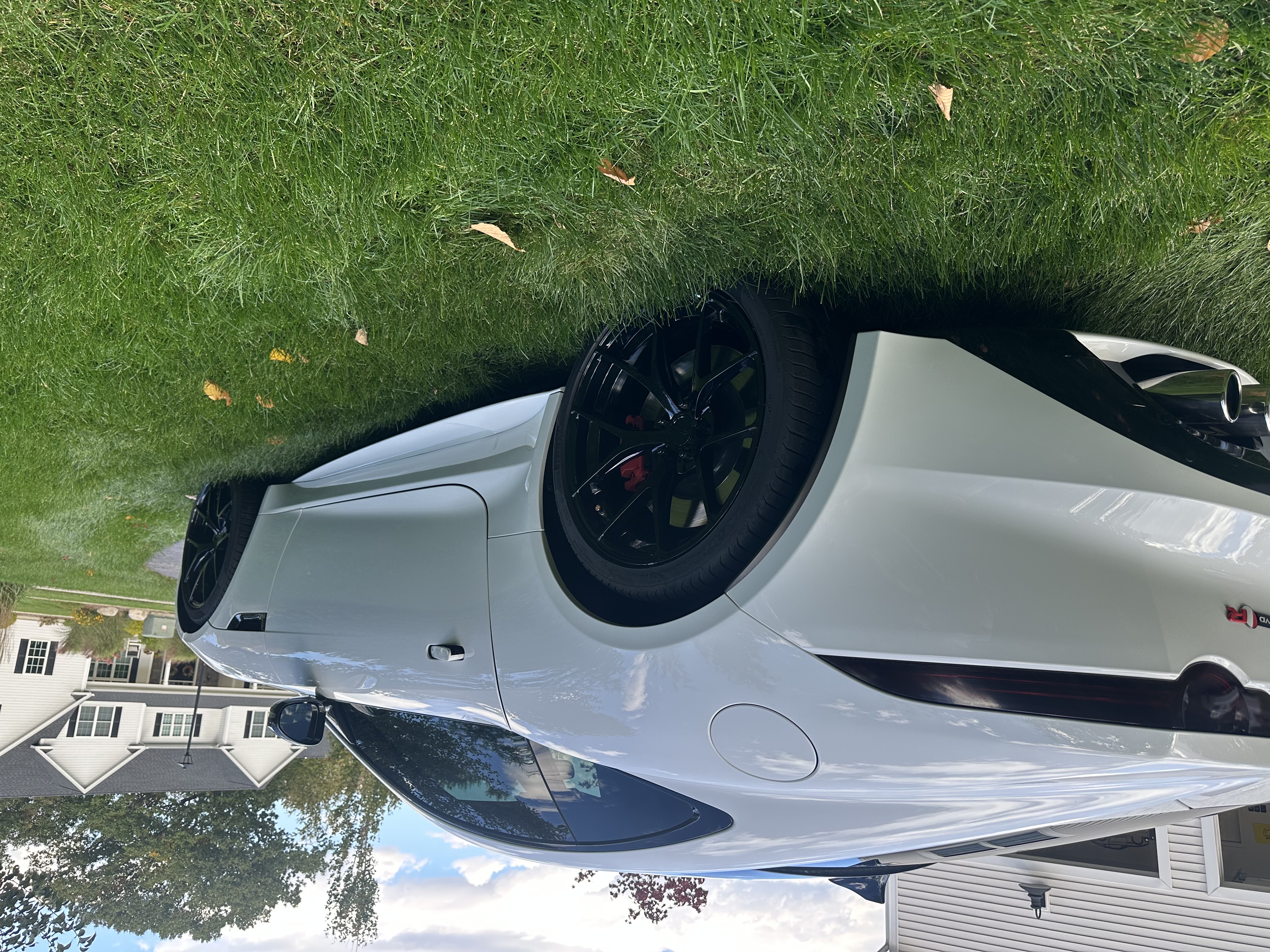 Used 2016 Jaguar F-TYPE R AWD/4WD image 16