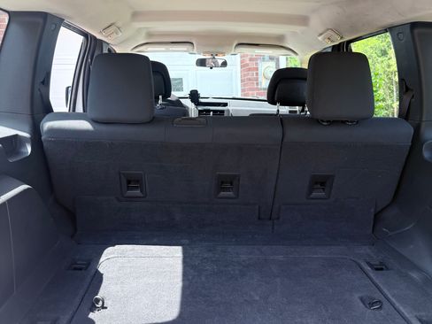 Used 2010 Jeep Liberty Sport AWD/4WD image 17