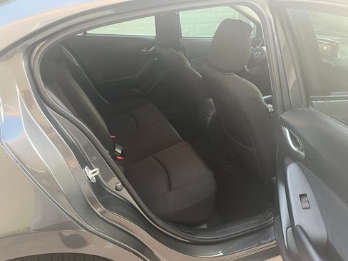 Used 2016 MAZDA MAZDA3 i Sport image 15