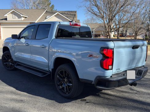 Used 2025 Chevrolet Colorado Z71 w/ Technology Package image 6