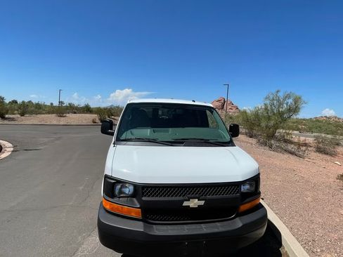 Used 2013 Chevrolet Express 2500 LS RWD image 4