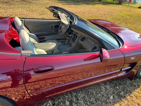 Used 2003 Chevrolet Corvette Convertible w/ Preferred Equipment Group1 image 8