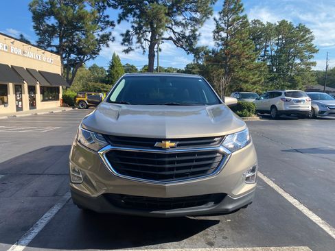 Used 2018 Chevrolet Equinox LT image 4