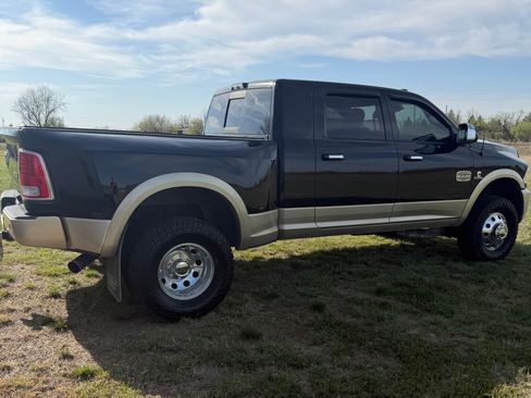 Used 2014 RAM 3500 Laramie Longhorn image 8
