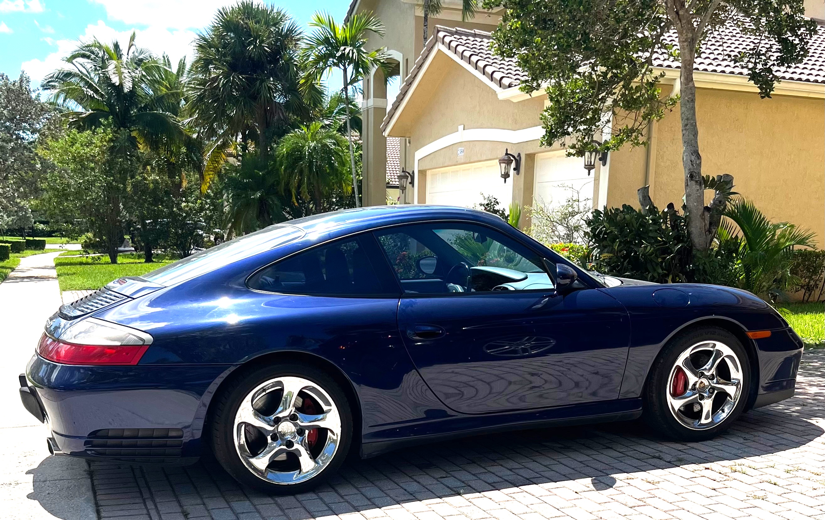 Used 2002 Porsche 911 Carrera 4S AWD/4WD image 10