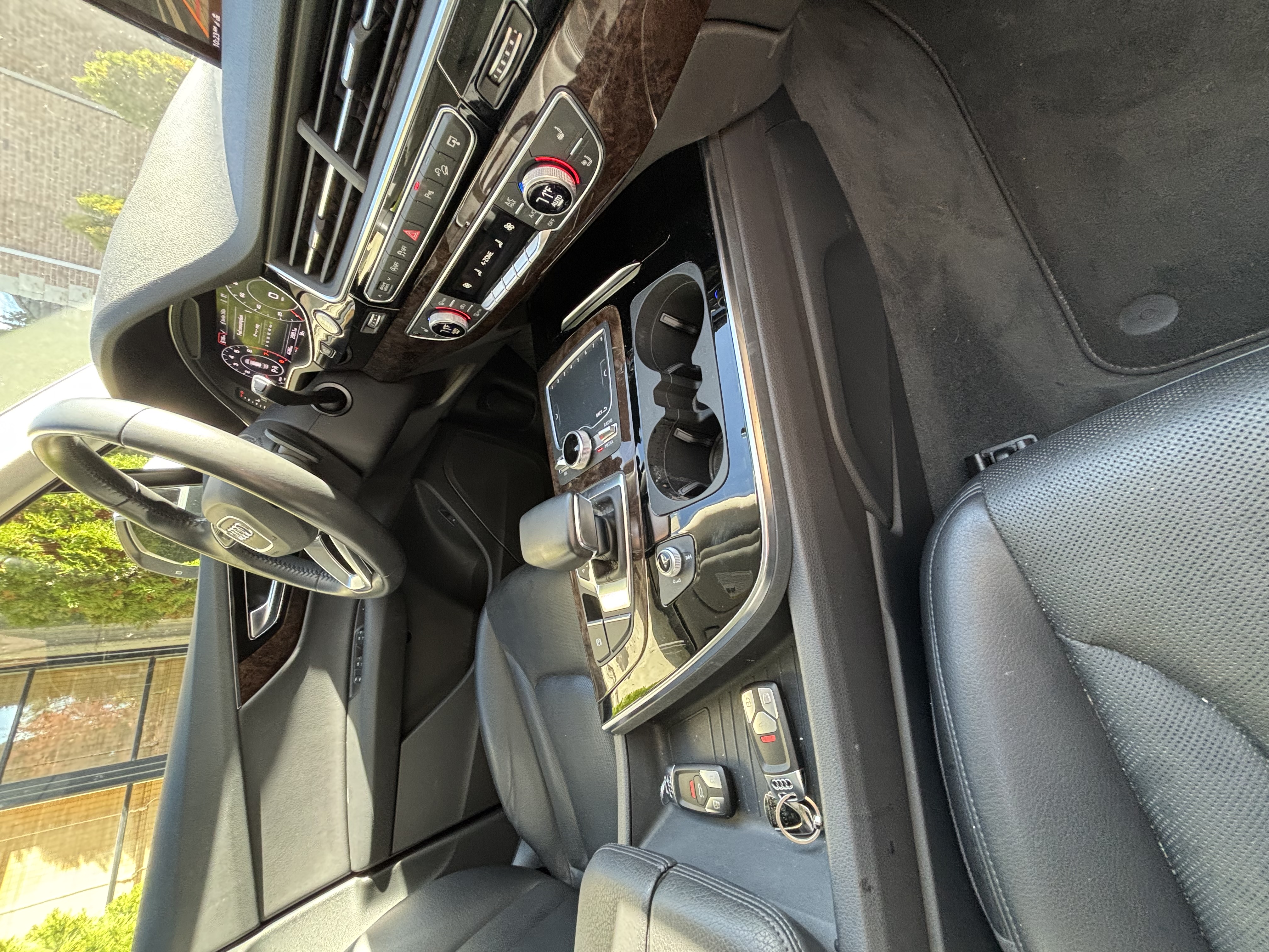 Used 2017 Audi Q7 3.0T Premium Plus AWD/4WD image 9