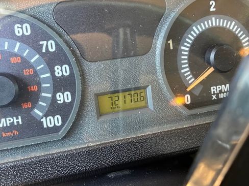 Used 2003 HUMMER H1 4-Door Wagon image 1