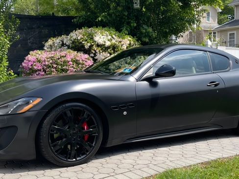 Used 2013 Maserati GranTurismo Sport RWD image 1
