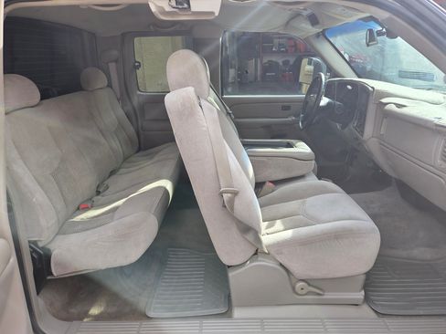 Used 2004 Chevrolet Silverado 1500 LS w/ Light Duty Power Package image 4