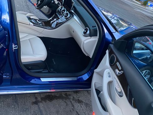 Used 2018 Mercedes-Benz C 300 Sedan image 9
