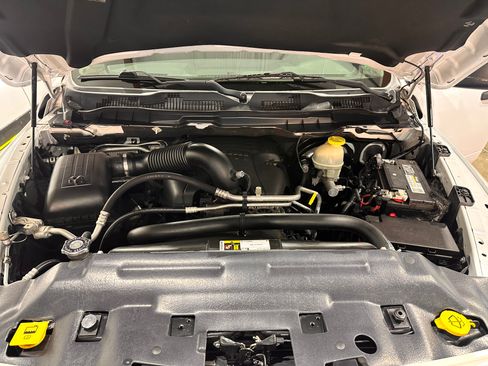 Used 2017 RAM 1500 Express image 5