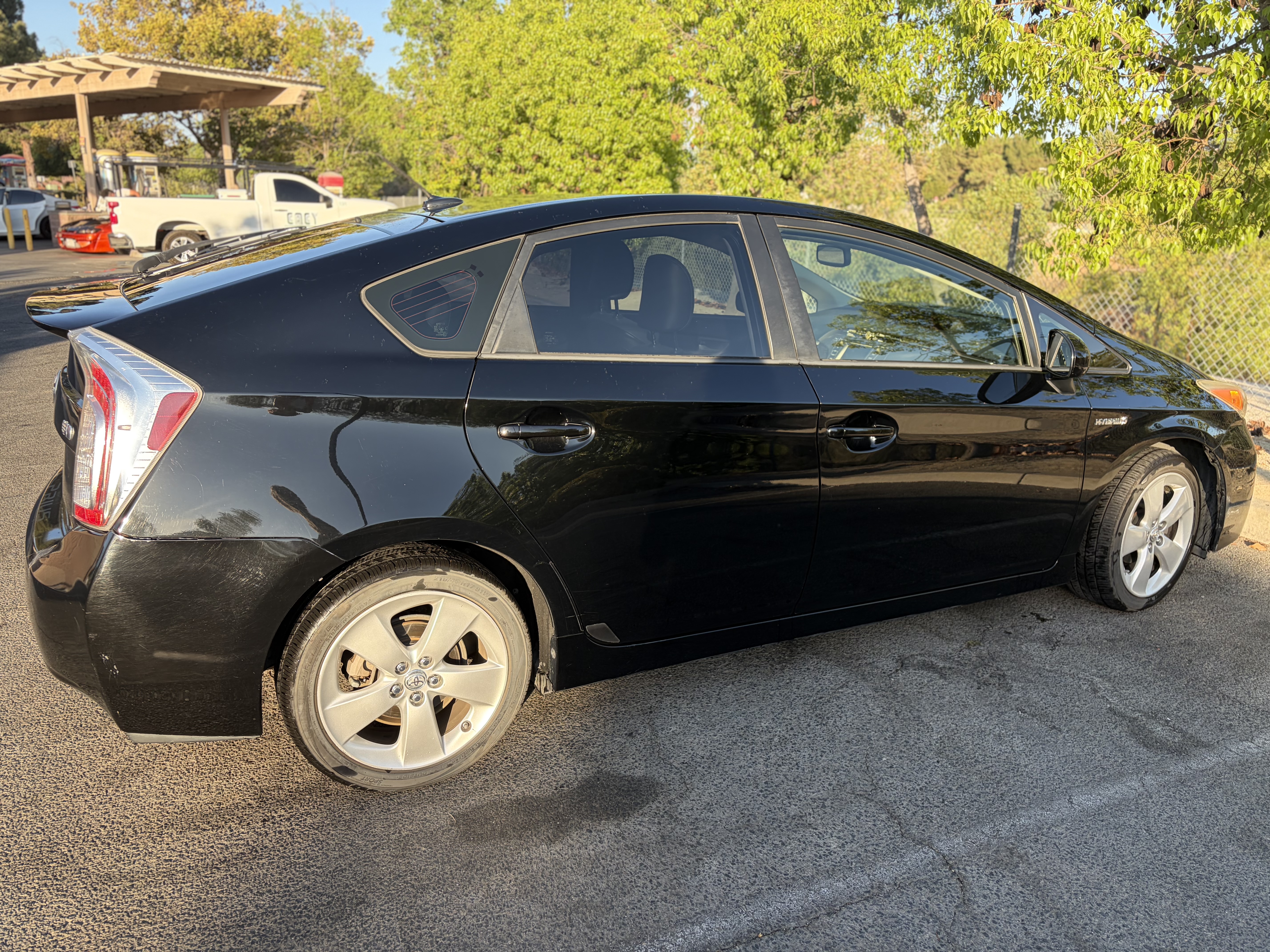 Used 2013 Toyota Prius Five FWD image 5
