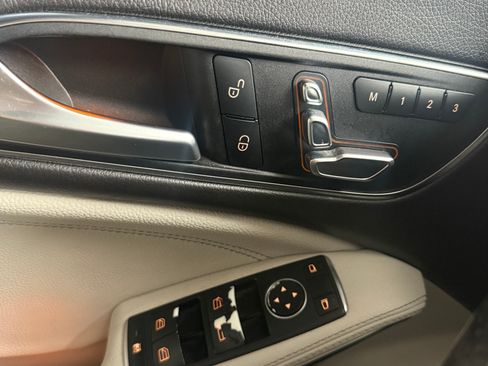 Used 2018 Mercedes-Benz CLA 250 image 16