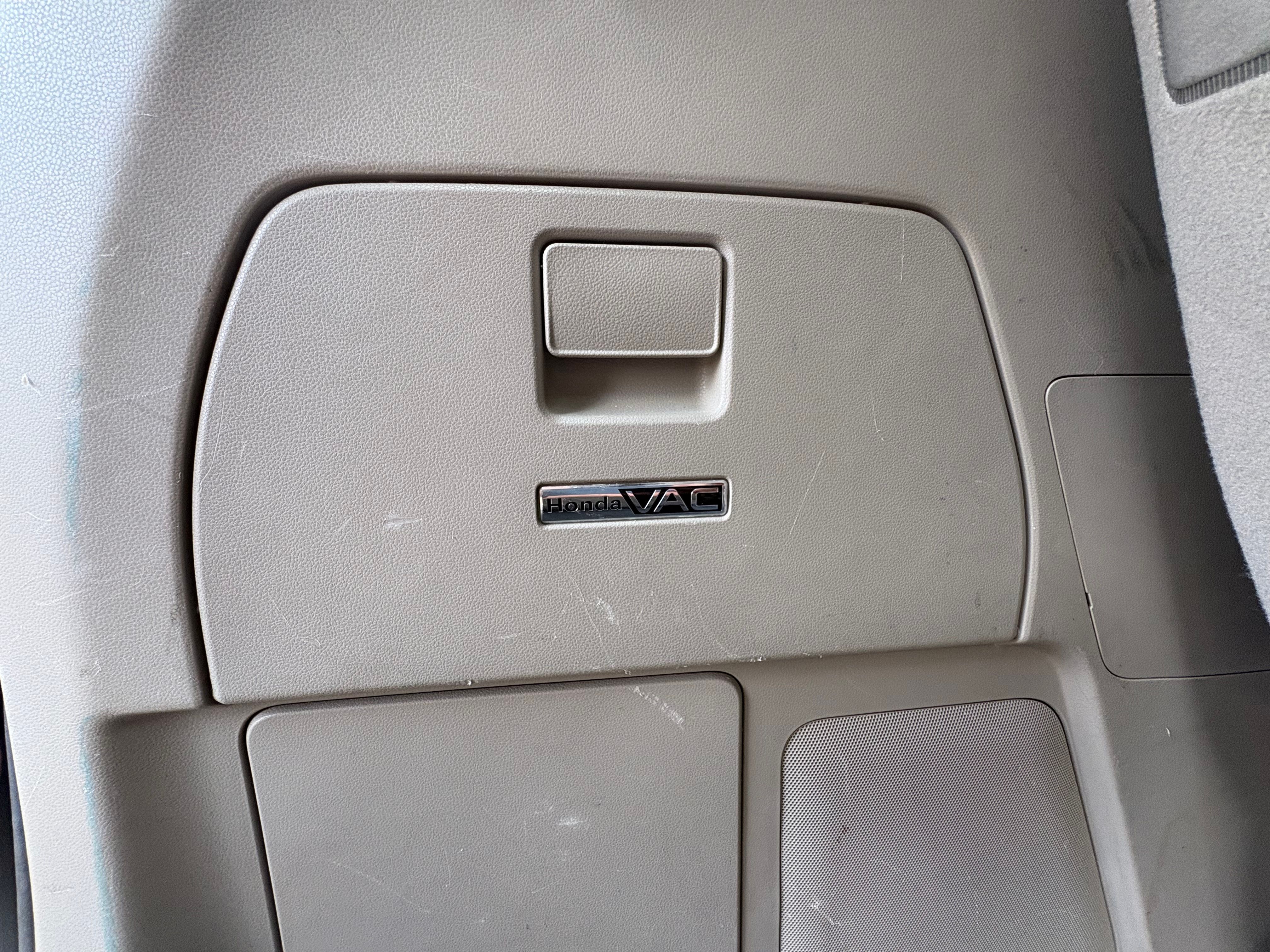 Used 2014 Honda Odyssey Touring Elite image 21