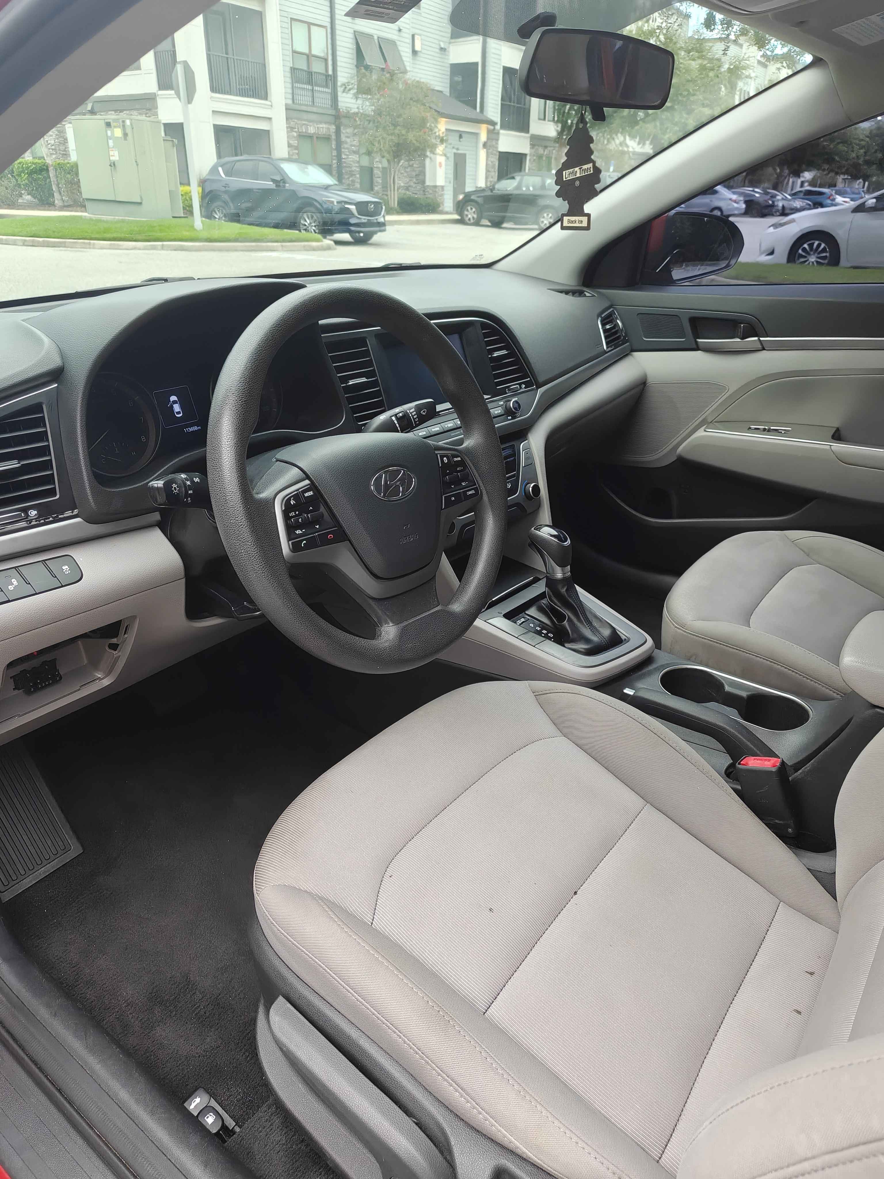 Used 2018 Hyundai Elantra SEL FWD image 16