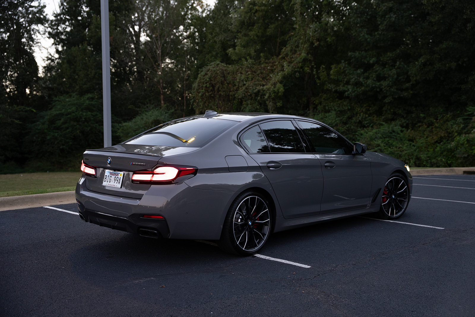 Used 2022 BMW M550i xDrive w/ Dynamic Handling Package AWD/4WD image 5