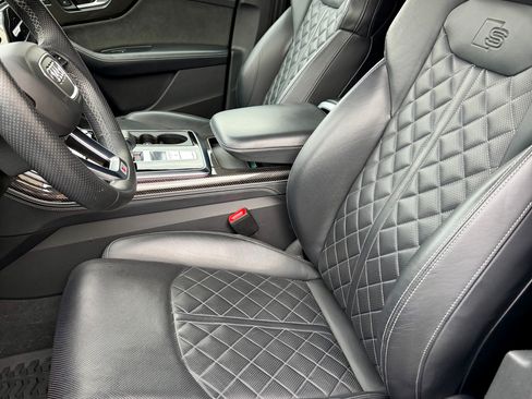 Used 2021 Audi SQ8 Prestige w/ Prestige Package AWD/4WD image 11