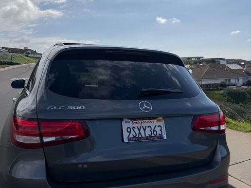 Used 2018 Mercedes-Benz GLC 300 image 11