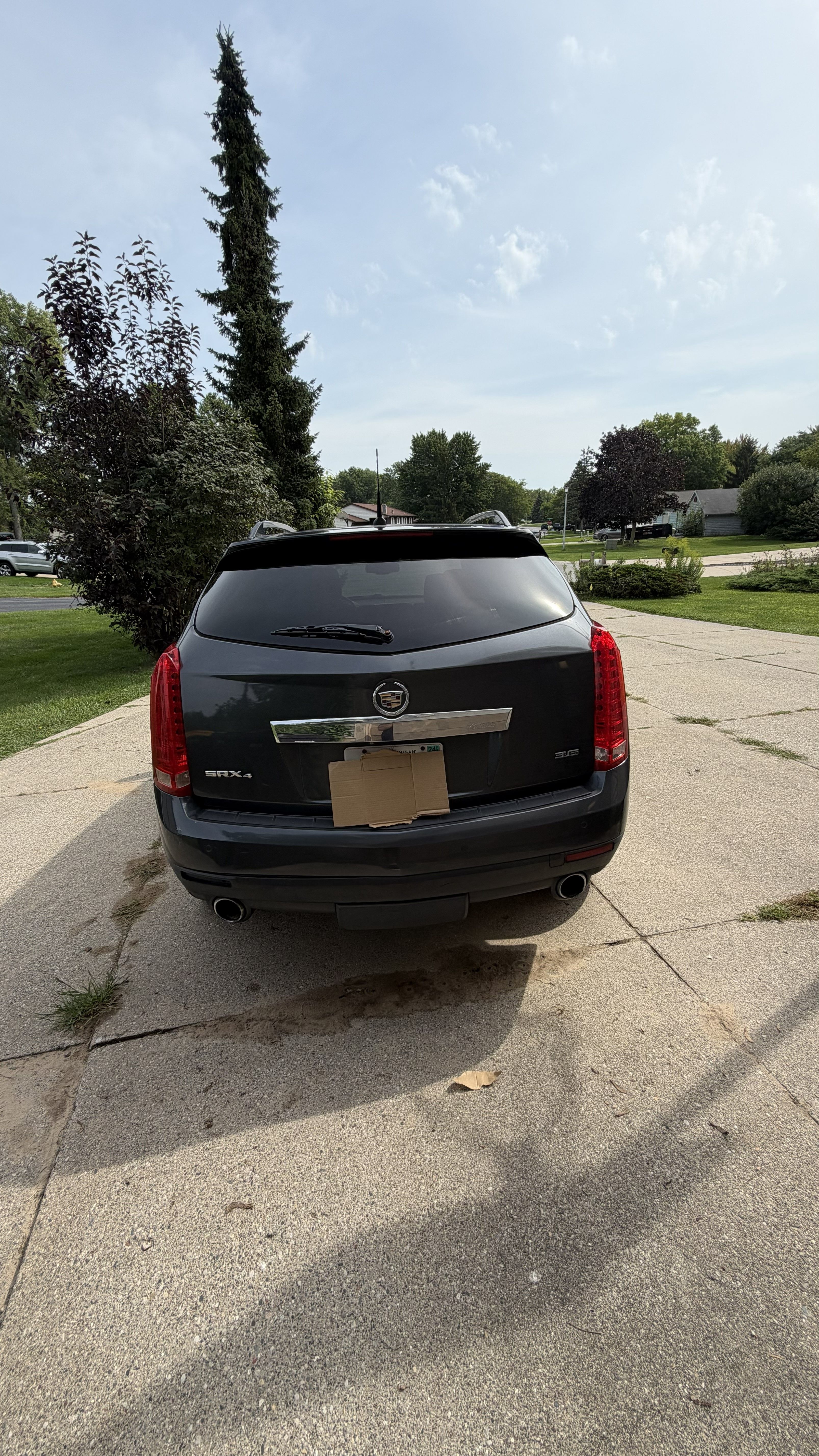 Used 2012 Cadillac SRX Luxury AWD/4WD image 6