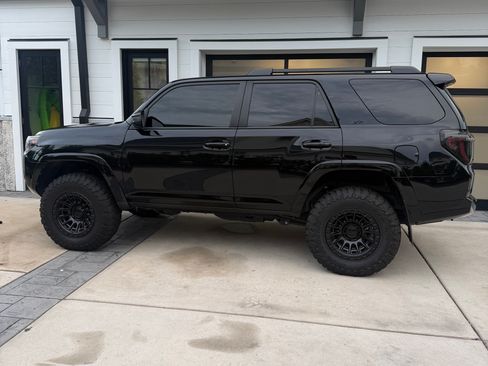 Used 2023 Toyota 4Runner SR5 RWD image 6
