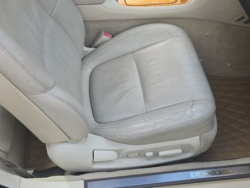 Used 2002 Lexus SC 430 Convertible image 14