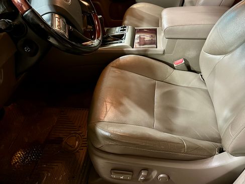 Used 2017 Lexus GX 460 image 12