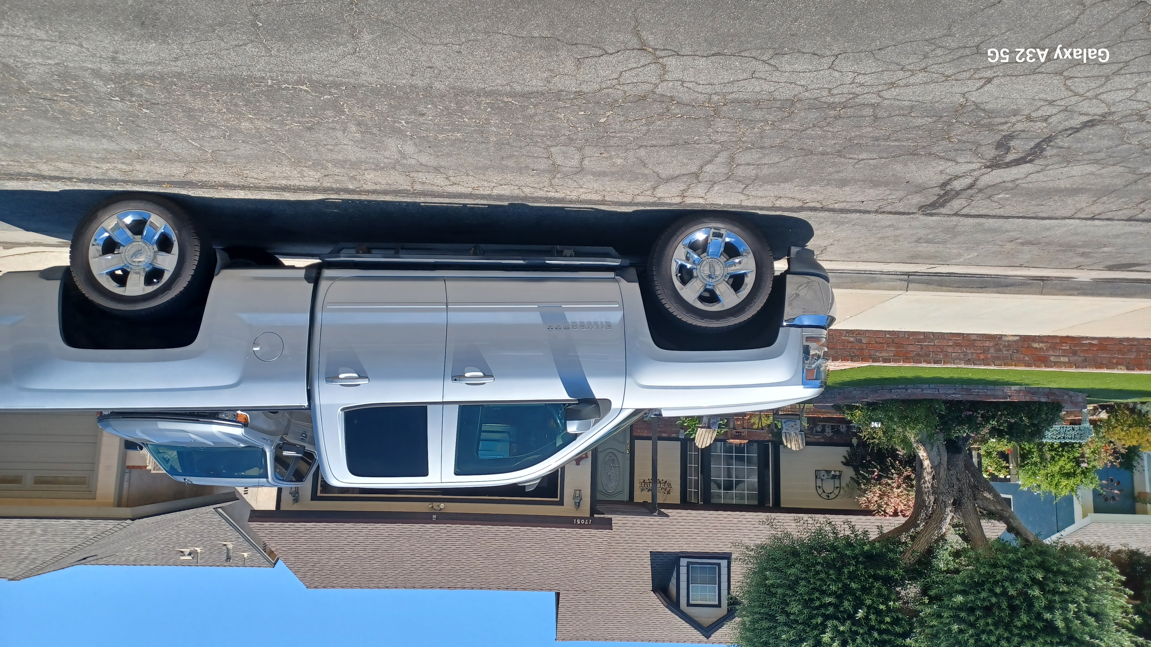 Used 2019 Chevrolet Silverado 1500 LT RWD image 5