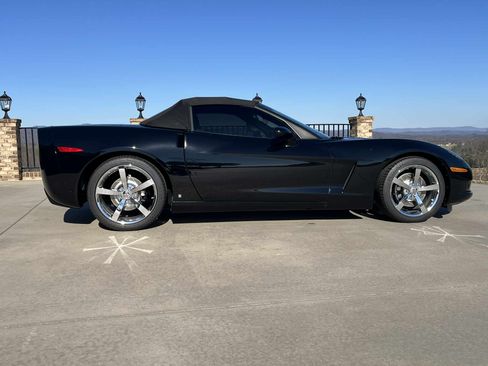 Used 2010 Chevrolet Corvette Convertible 2D w/ Preferred Equipment Group image 11