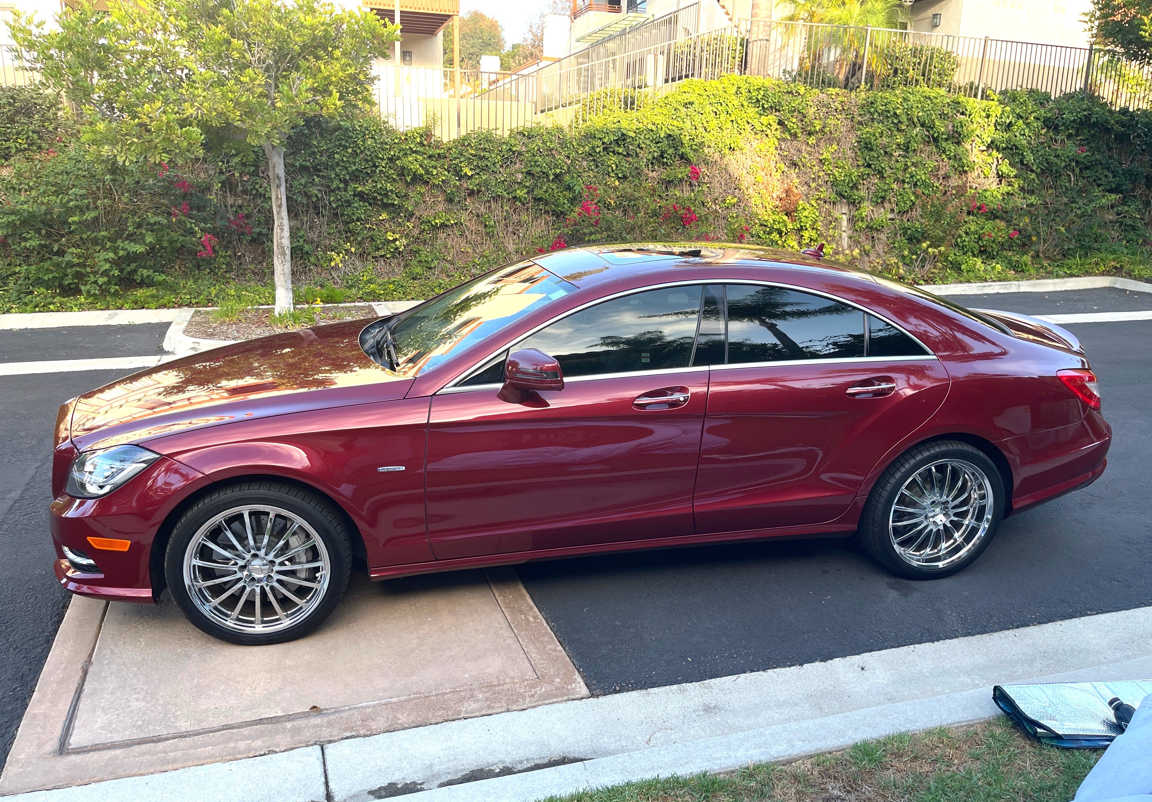 Used 2012 Mercedes-Benz CLS 550 image 1
