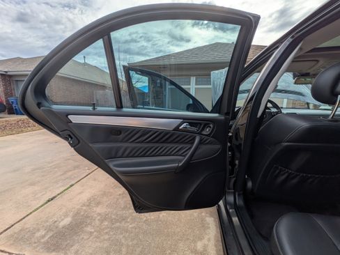 Used 2005 Mercedes-Benz C 55 AMG Sedan image 15