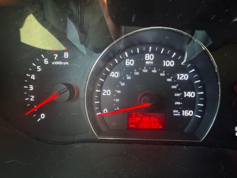 Used 2015 Kia Sorento LX FWD image 17